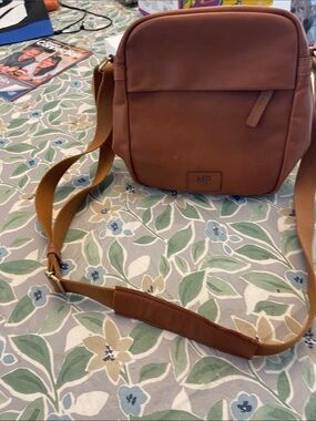 Leather Crossbody Bag - light brown